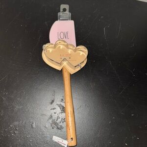 RAE DUNN LOVE spatula/cookie cut…
